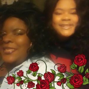 Meet your Posher, Adrienne